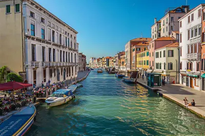 Vista sul fiume nelle vicinanze dell'appartamento