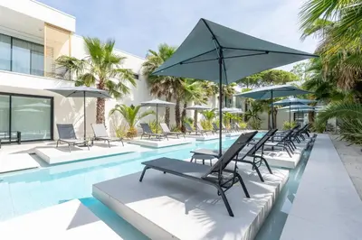 Piscina di Vibra Moorea o nelle vicinanze