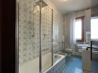 Bagno di Blue Rosa Flat