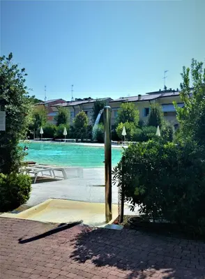 Piscina di Family Garden Apartment – Borgo dei Fiori o nelle vicinanze