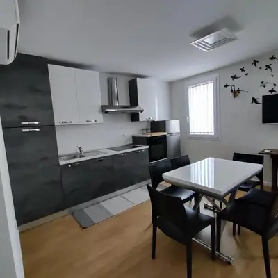 Cucina o angolo cottura di L'Alba dei Pescherecci VISTA CANALE