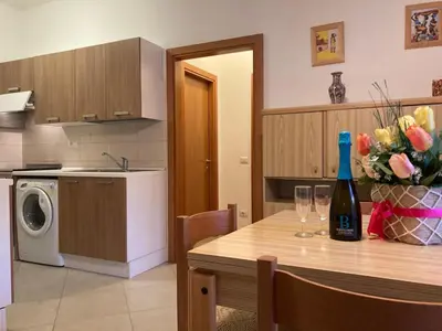 Cucina o angolo cottura di Spacious apartment for six-Beahost
